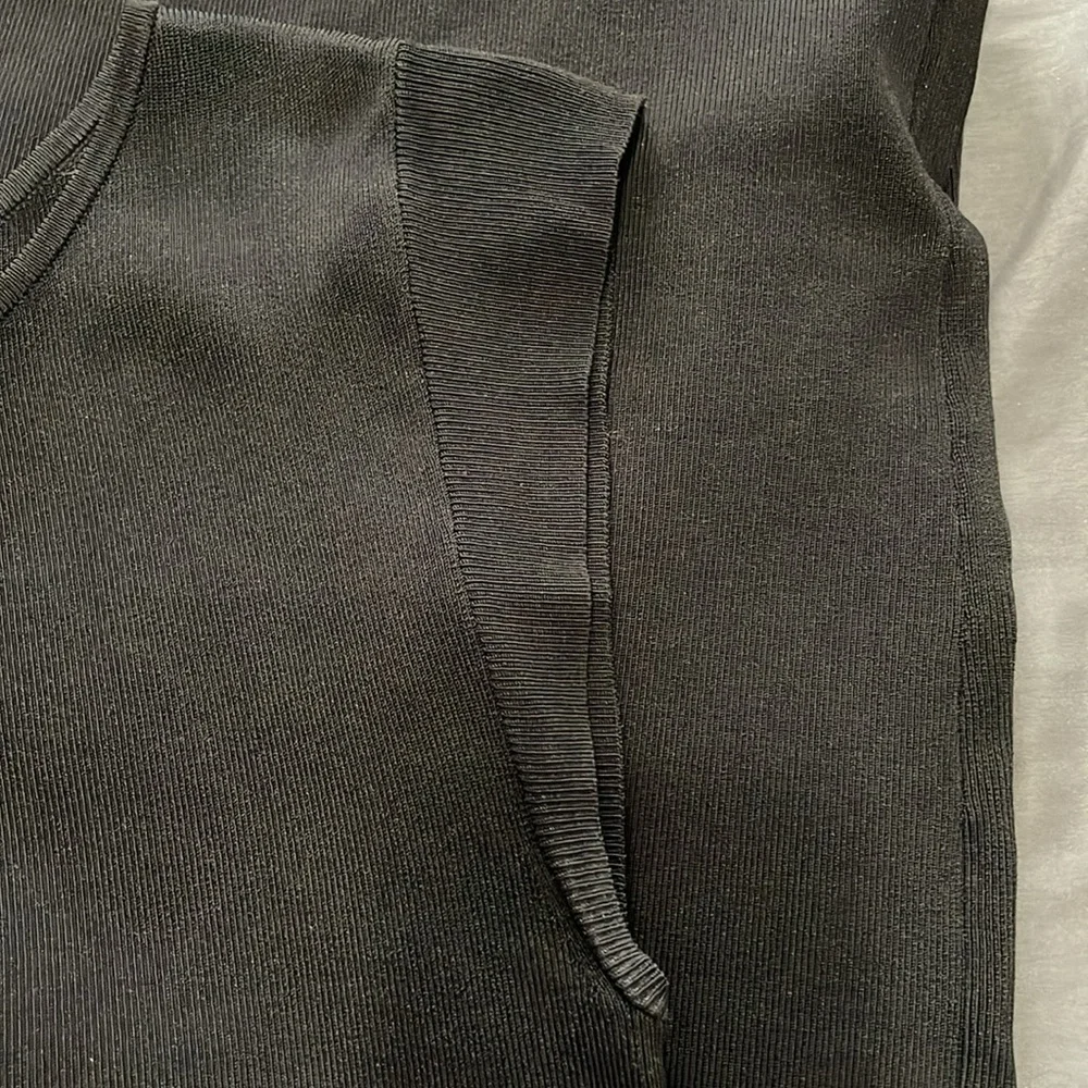 NWOT Aritzia Babaton Body-con Elegant Black Sleeveless Dress Size XXS - Picture 13 of 13